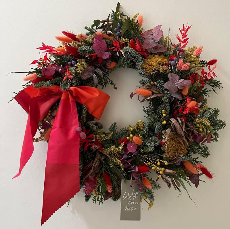 Festive wreath © Lidiia Khramenkova