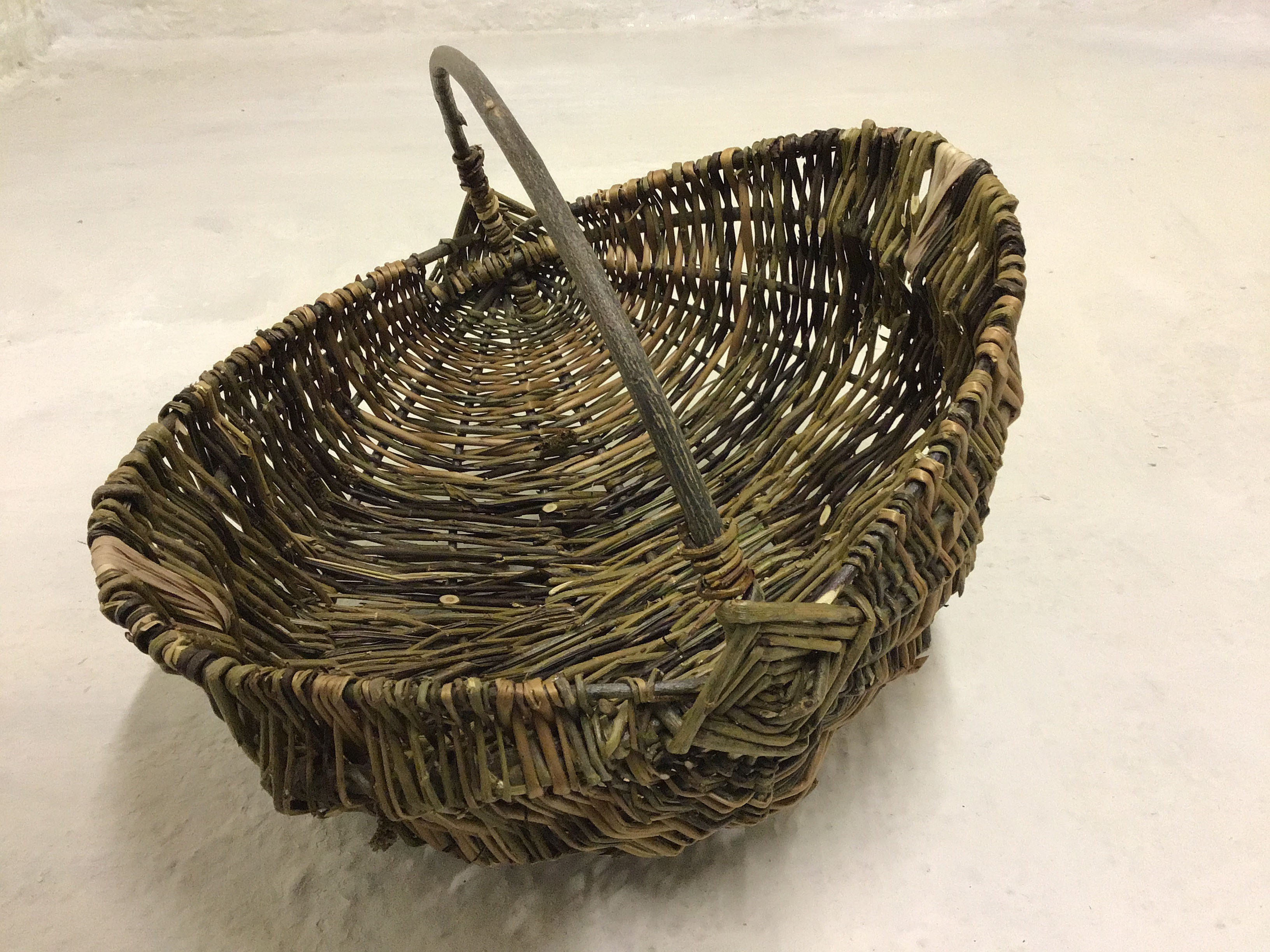 Basket © Danny Manning