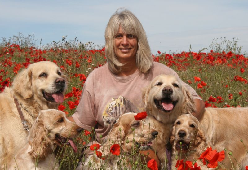 Behind the lens - Claire Andrews