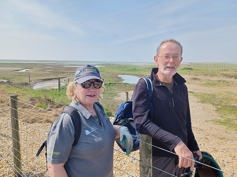 A volunteering double act